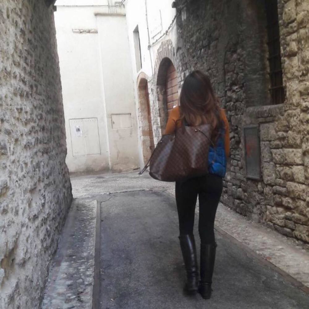 Meet your Posher, Julia